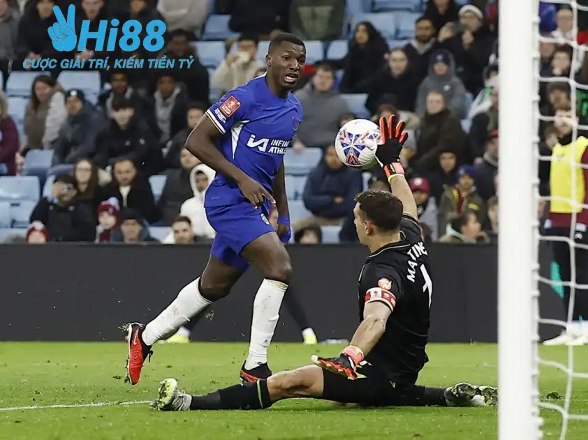 Chelsea đang có vị trí thứ 4 trên bảng xếp hạng Ngoại hạng Anh (Ảnh: ESPN)